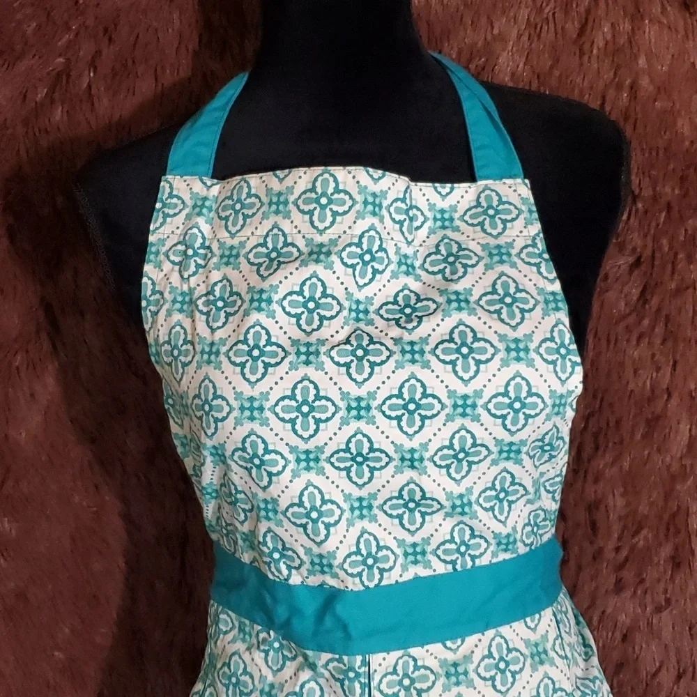 Kay Dee Turquoise and White Apron